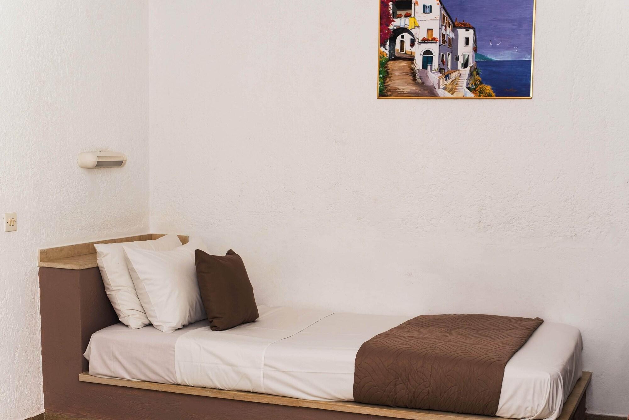 Aspro Hotel Herszonisszosz Kültér fotó