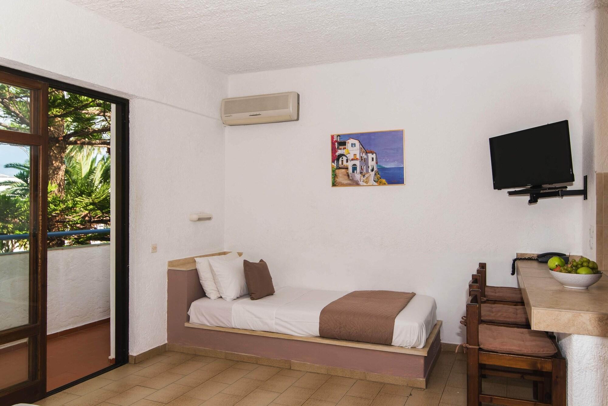 Aspro Hotel Herszonisszosz Kültér fotó